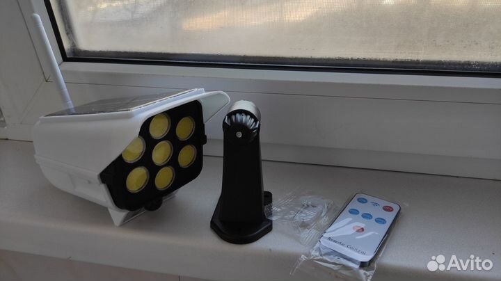 Мощный светильник муляж камеры наблюдения