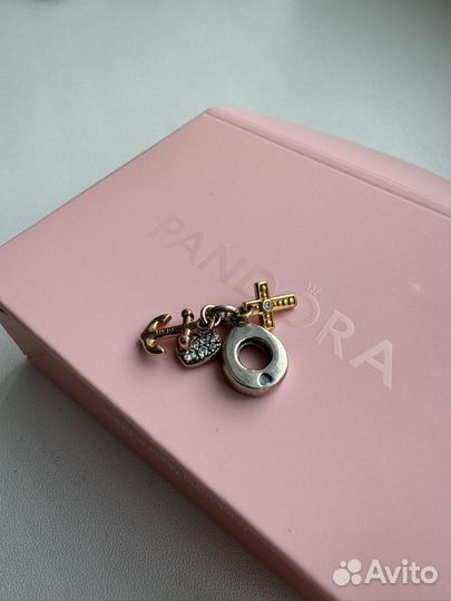 Pandora шарм новый