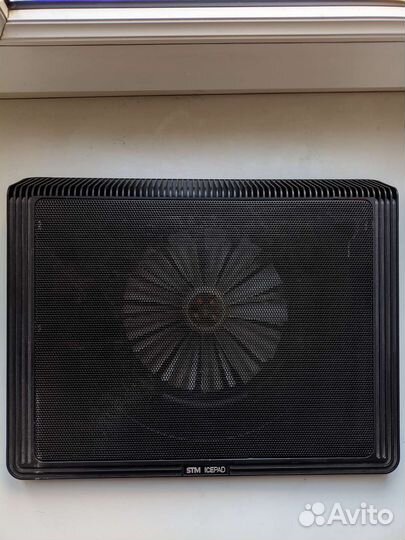 Подставка с охлаждением для ноутбука