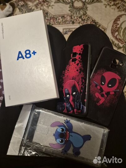 Samsung Galaxy A8+, 4/32 ГБ