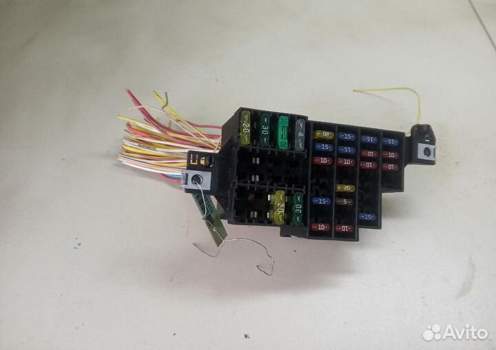 Блок предохранителей Renault Clio