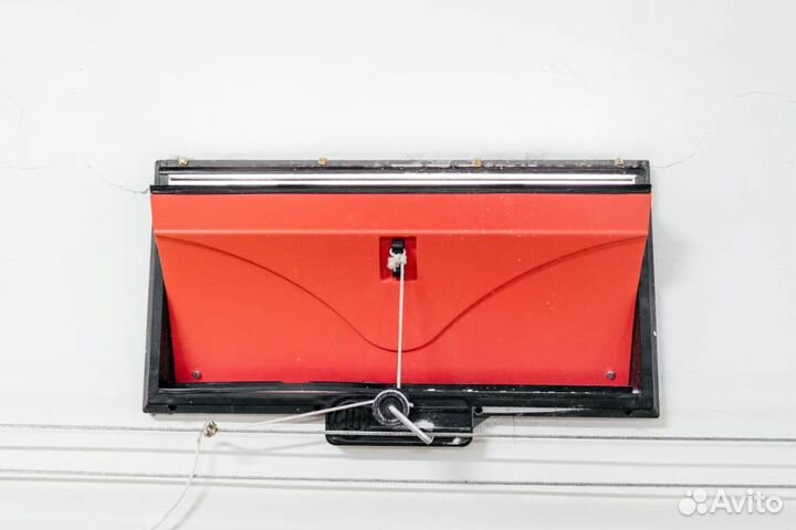 Приточная форточка (клапан) для птичника,птицеферм