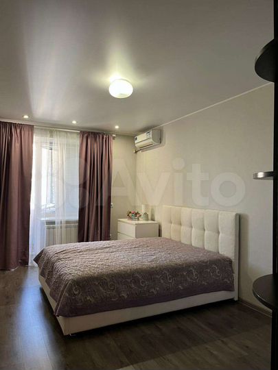 3-к. квартира, 80 м², 8/10 эт.
