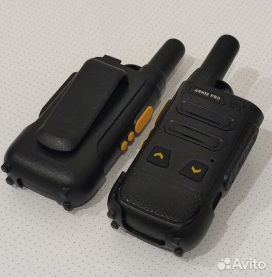 Рация радиостанция с гарнитурой и наушником