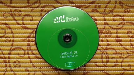 Чистые компакт диски CD DVD Blu ray