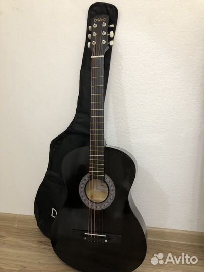Акустическая гитара