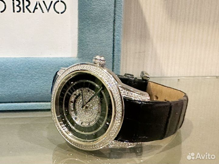 Оригинальные часы Roberto Bravo 50/50