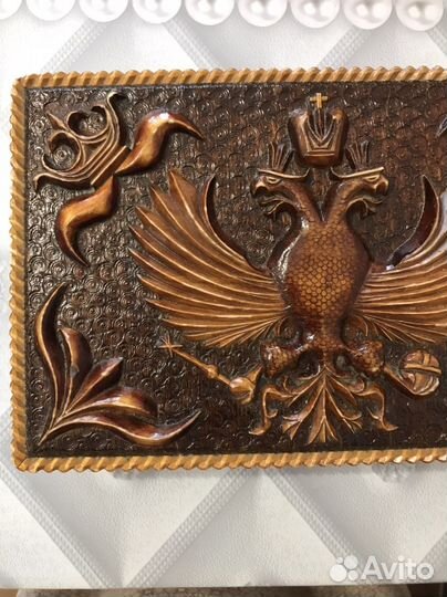 Шкатулка деревянная резная