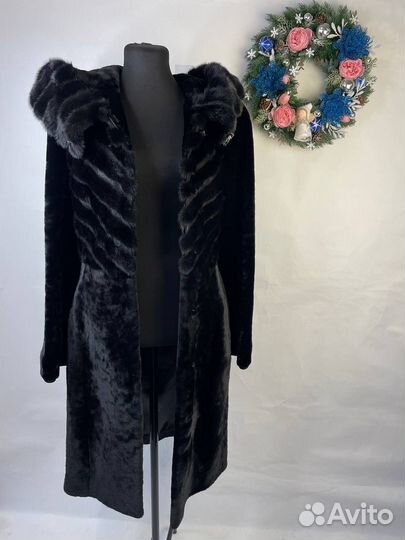 Шуба мутоновая норковая 42 S с капюшоном