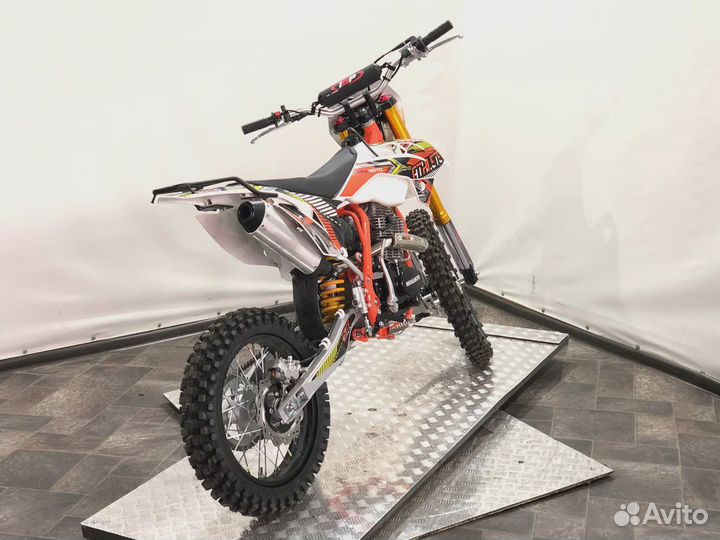 Мотоцикл Regulmoto athlete 250 19/16