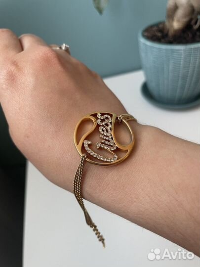 Браслет на руку Guess