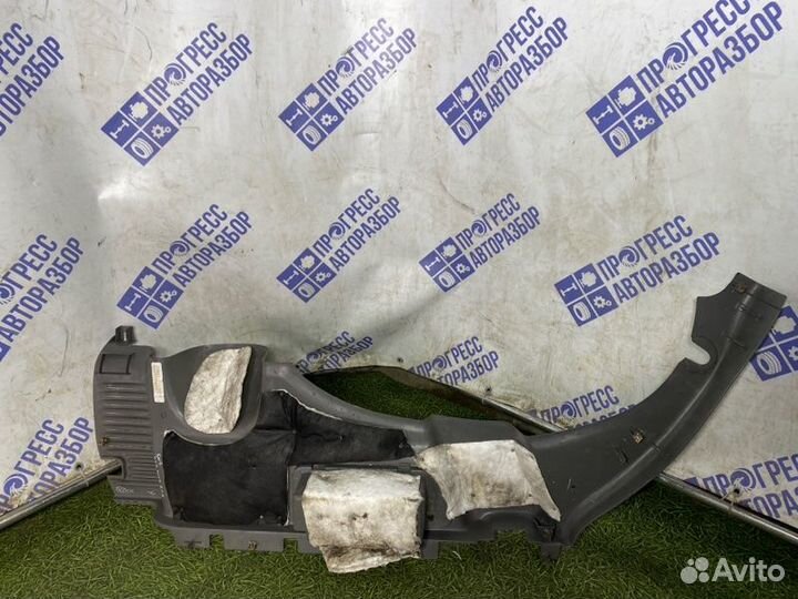 Обшивка багажника задняя левая Chevrolet