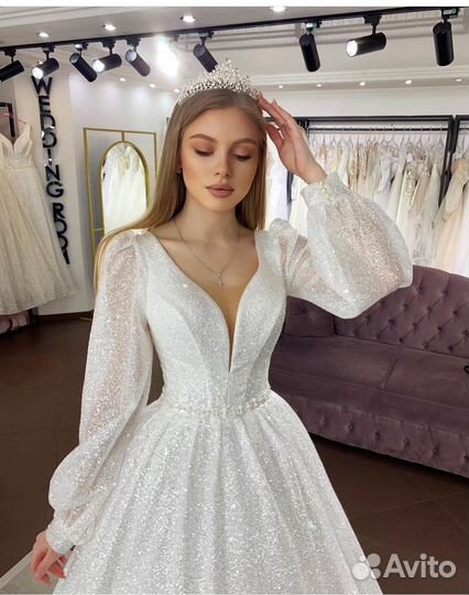 Свадебное платье