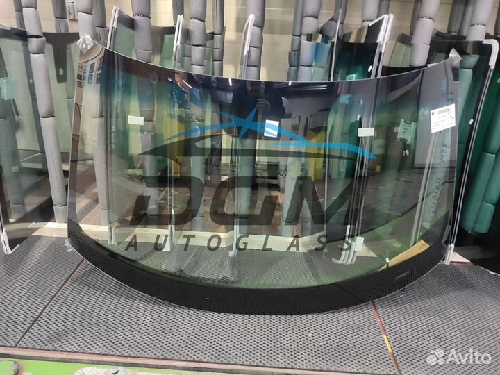 Лобовое стекло Renault Megane 3