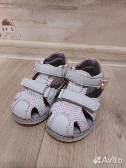 Сандали для девочки