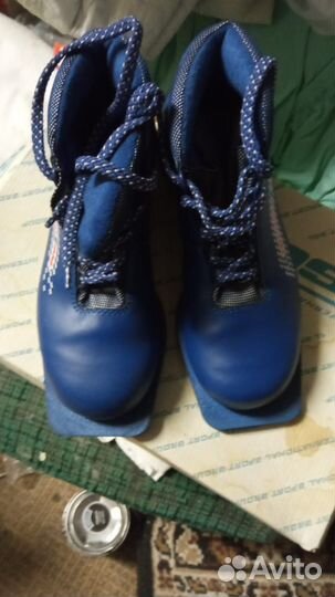 Лыжные ботинки