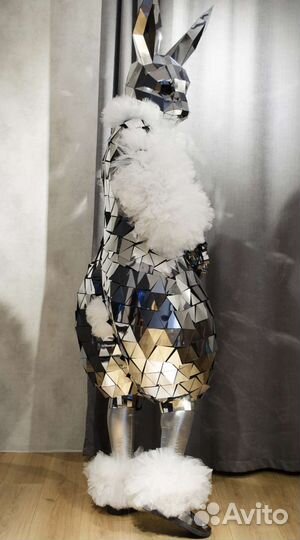 Артист Зеркальный кролик костюм