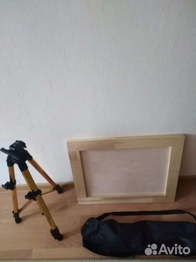 Мольберт с подставкой на ножках и футляром