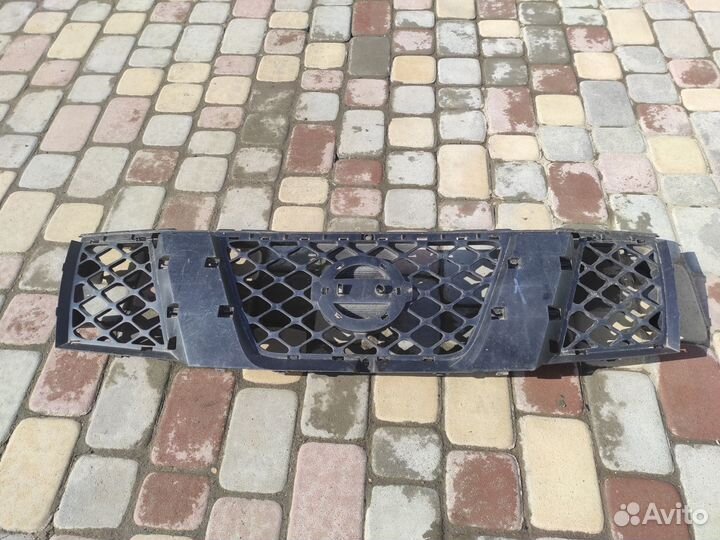 Решетка радиатора Nissan Pathfinder R51