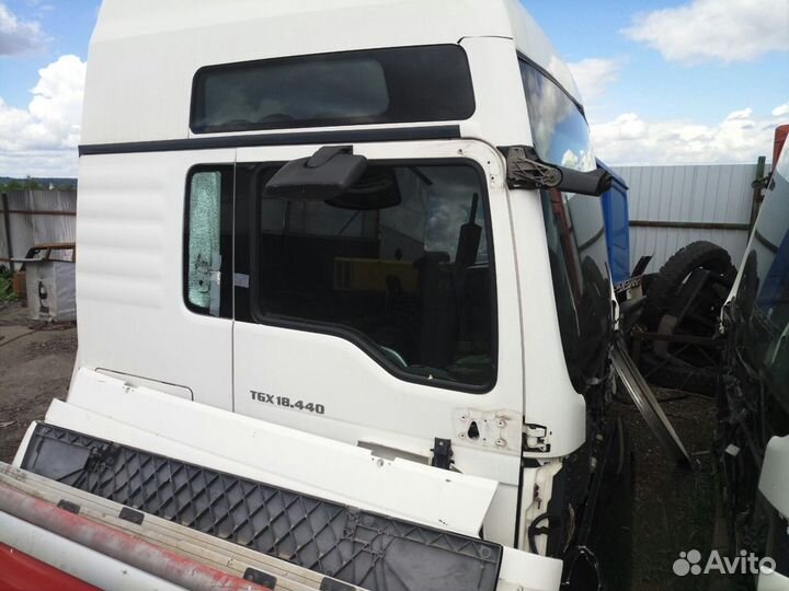 Кабина MAN TGX