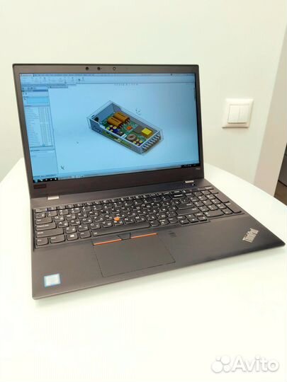 Lenovo Thinkpad P52s (i7 8650U, Quadro P500)