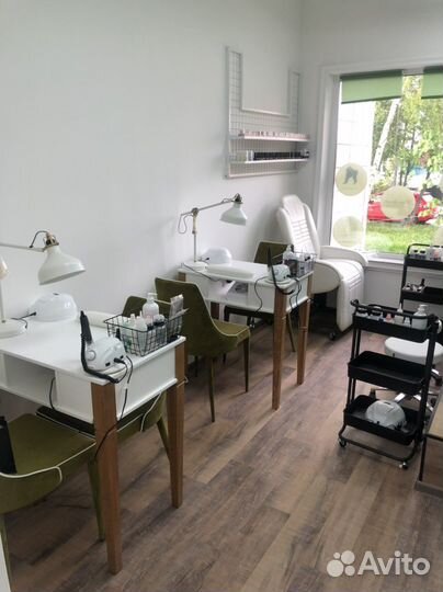 Аренда рабочего места мастера маникюра