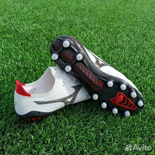 Футбольные бутсы Mizuno Morelia Neo III