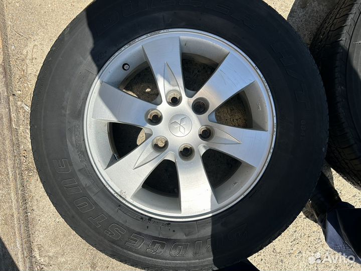 Продам колеса pajero спорт r17