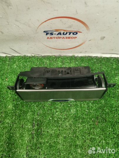Пепельница Ford Mondeo 4 седан 2.0 aoba 2008