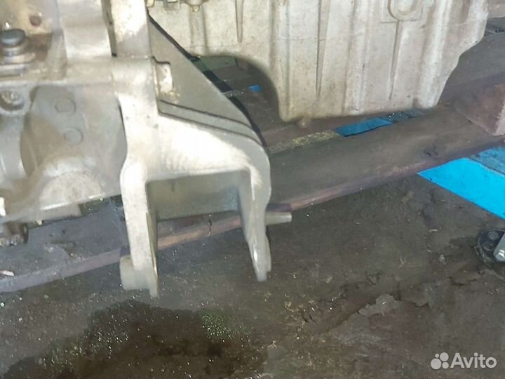 Кронштейн крепления АКПП Opel Astra J