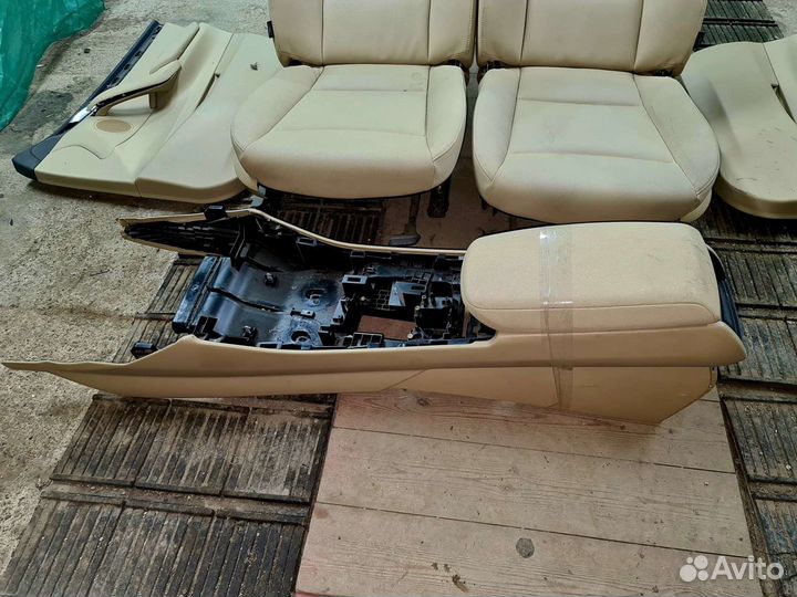 Сидения двери и консоль BMW X3 F25 2013г