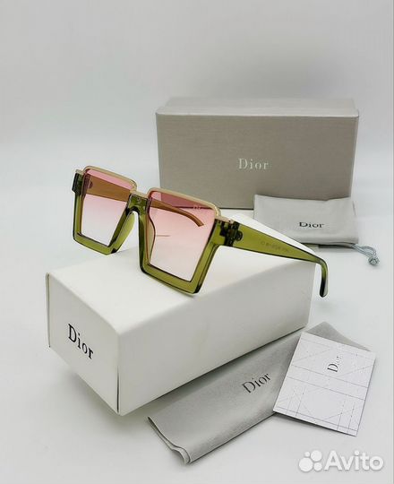 Солнцезащитные очки женские Dior