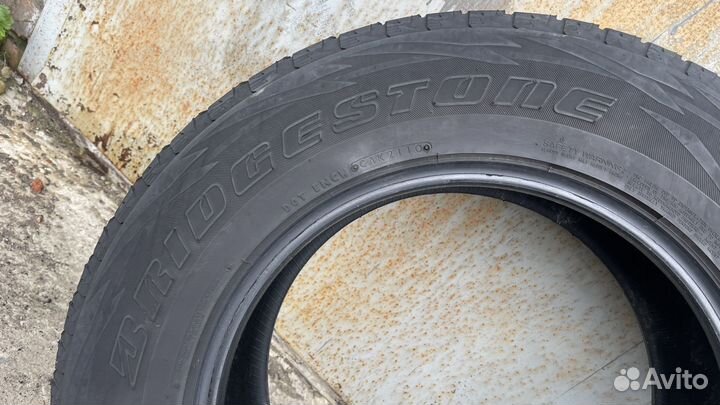 Bridgestone Blizzak DM-V1 255/65 R17