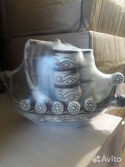 Бокалы с бутылкой. Корабль