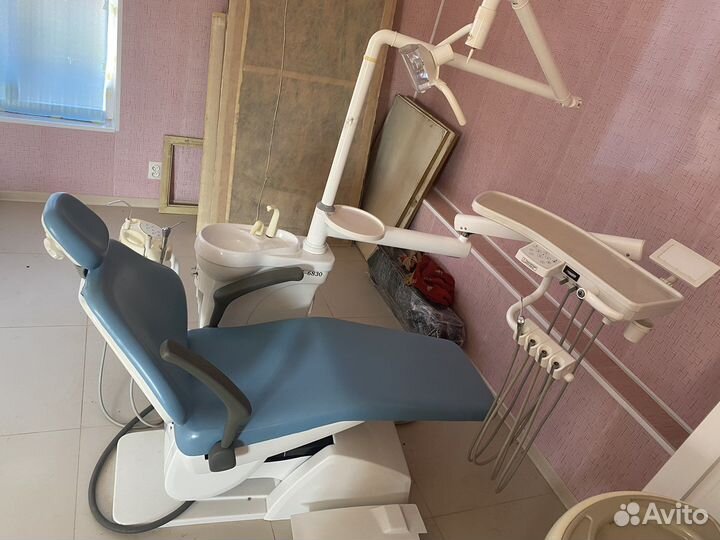 Стоматологическое кресло