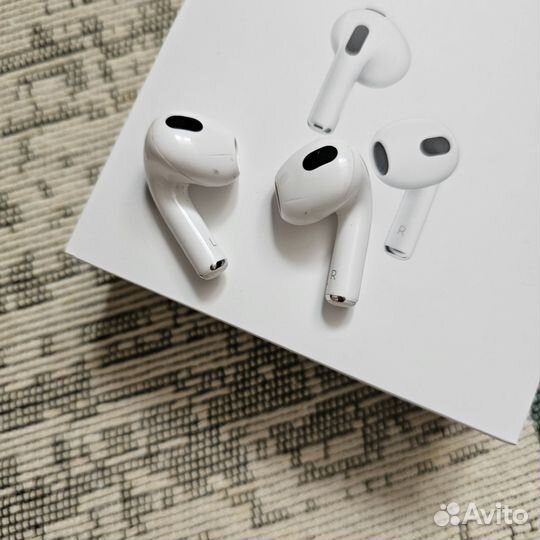 Беспроводные наушники apple airpods 3