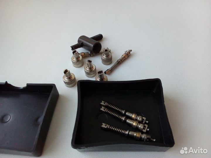 Набор золотников для ретро автомобилей