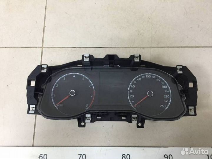 Панель приборов Volkswagen Polo