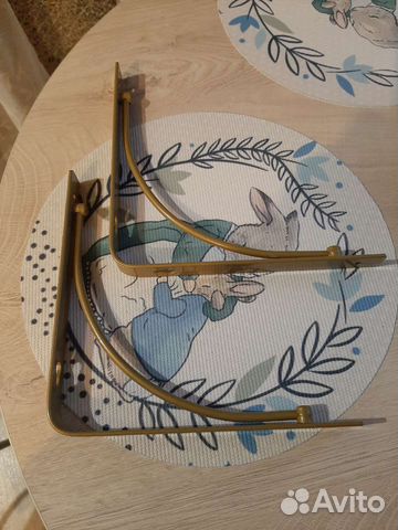 Крепление для полки