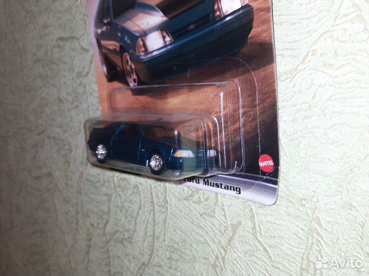 Hot Wheels машинки премиум '92 Ford Mustang