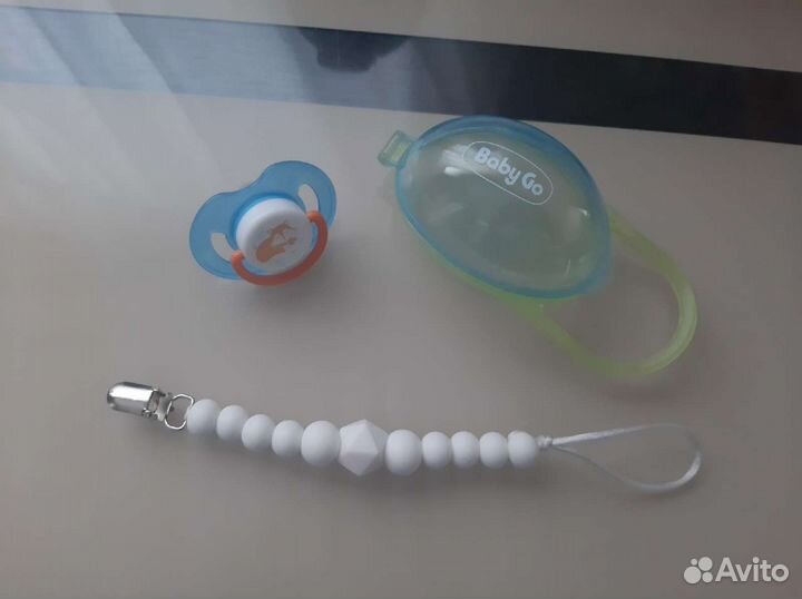 Пустышка, контейнер и держатель