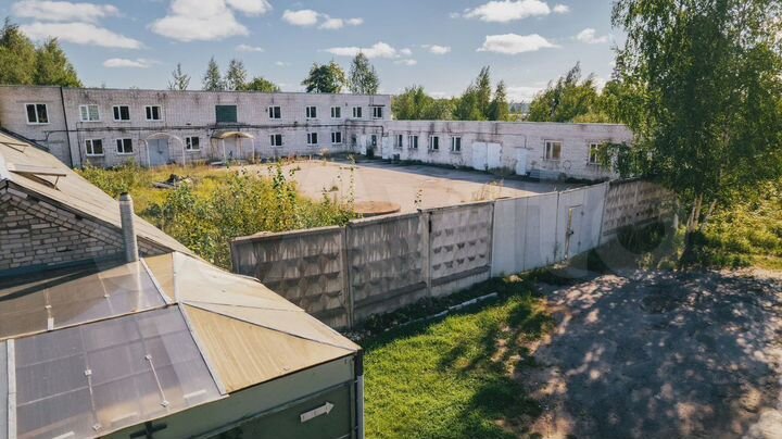 Здание, 636 м²