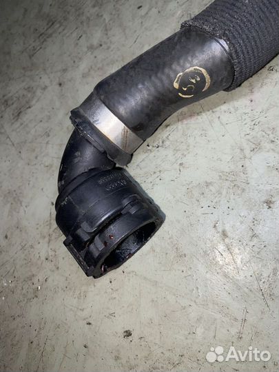 Патрубок охлаждения (радиатора) 4F0121109F Audi A6