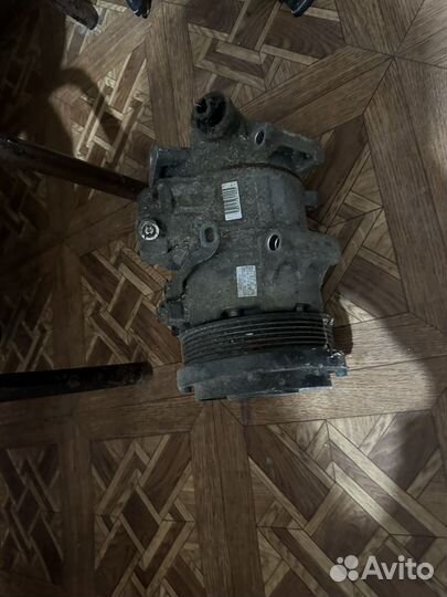 Компрессор кондиционера toyota corolla 150