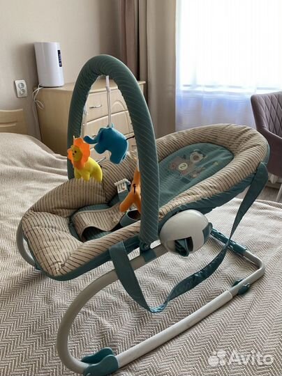 Шезлонг детский