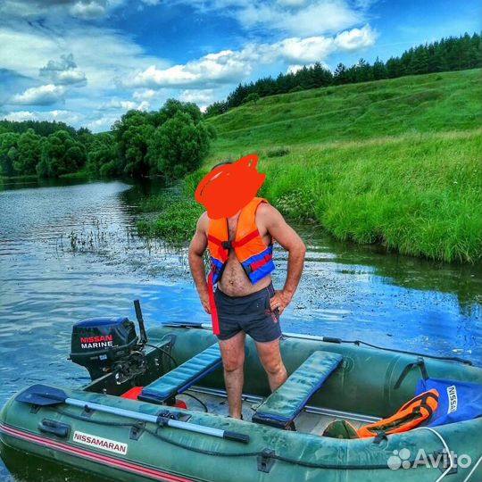 Лодка моторная