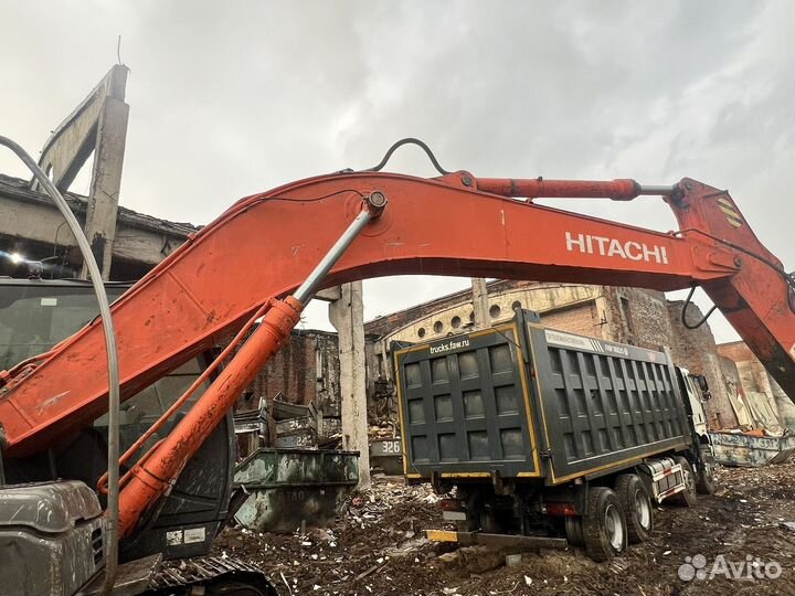 Гусеничный экскаватор Hitachi ZX200-3G, 2007