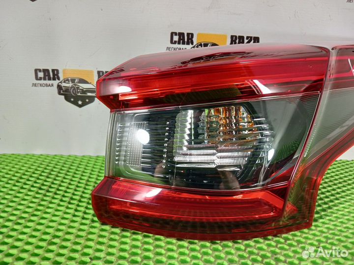 Фонарь задний наружный правый R Nissan Qashqai
