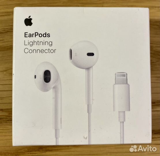Apple EarPods (Lightning) белый
