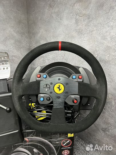 Thrustmaster t300 alcantara edition